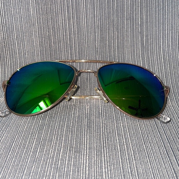 Old Navy Mirror Aviator Rosegold Frame Sunglasses - Picture 5 of 7